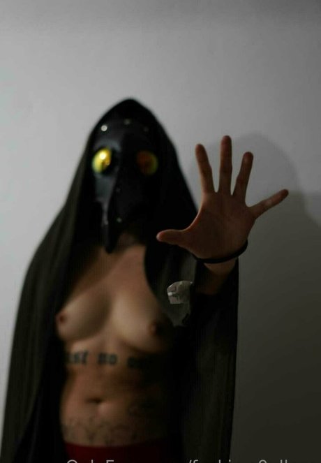 chubby latina onlyfans nude image