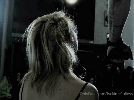 brunette wife onlyfans free nude picture