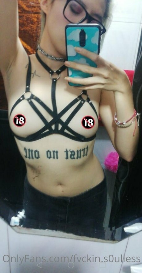 asian tranny onlyfans pornographic image