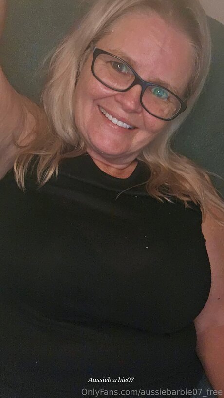 aussiebarbie07 free pornstar naked photos