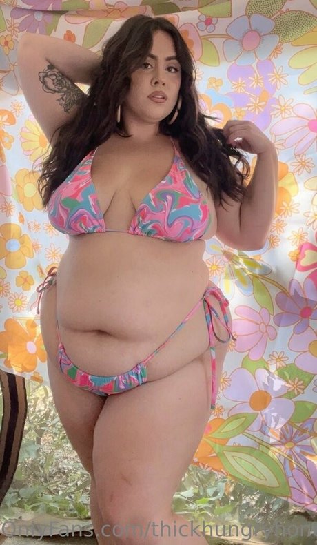 thickhungryhoney naked pornstar pics