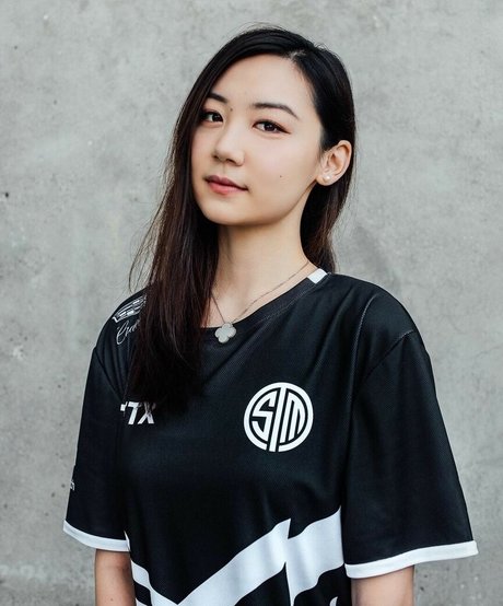 squat onlyfans perfect picture