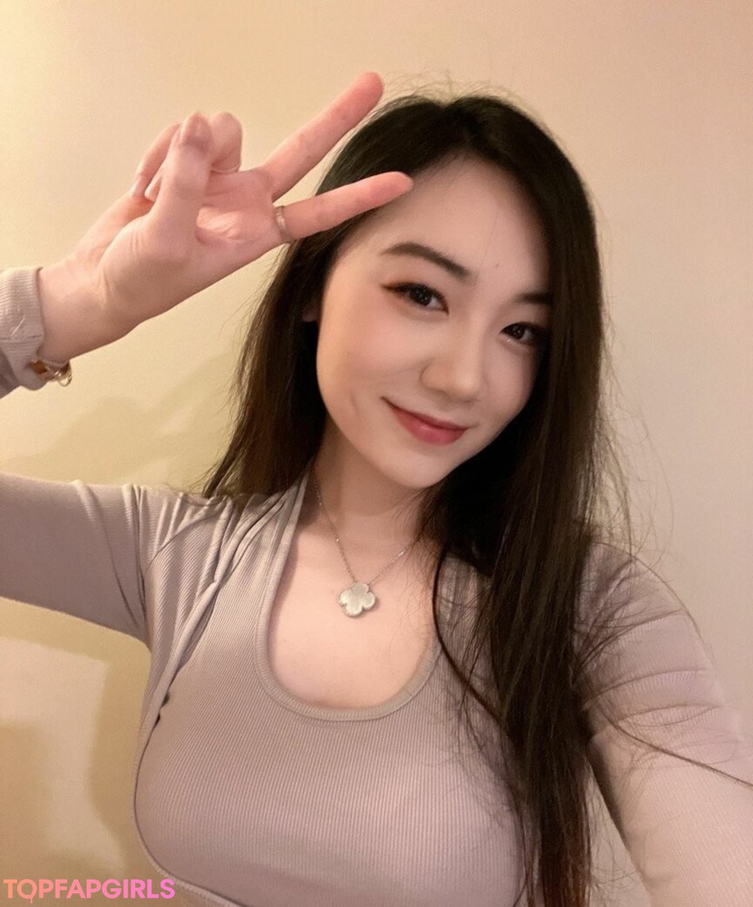 pretty pussy onlyfans erotic photo