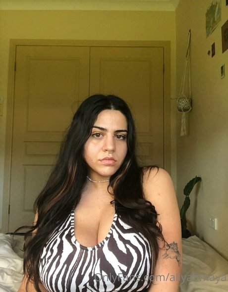 aliyahmaya nude pornstar pics