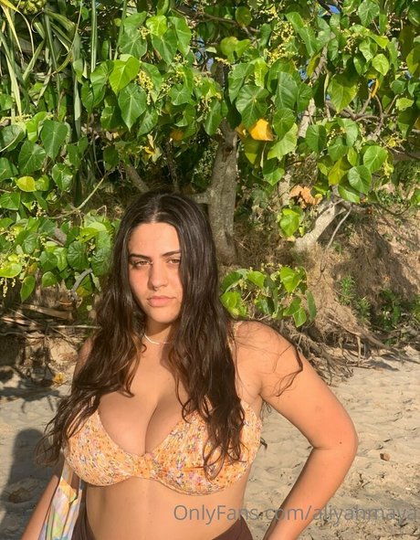 aliyahmaya naked pornstar gallery