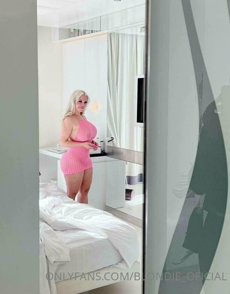 college girl onlyfans free nude galleries