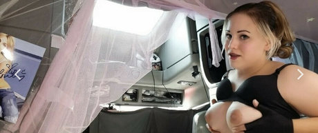 Brittney Richardson pornographic model gallery