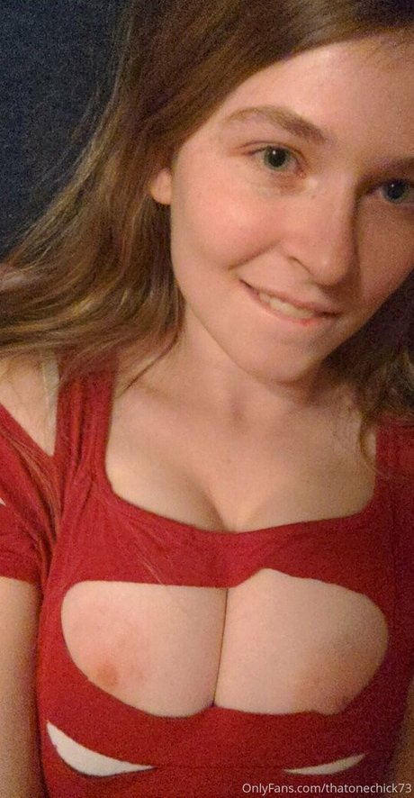 thatonechick73 naked model photos