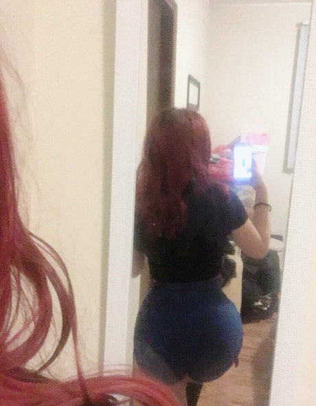 iamanothergirl hot star images