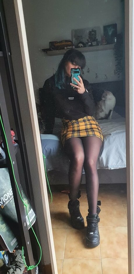 thigh high boots onlyfans pornos image