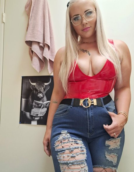 ganjagirl907 model xxx pic