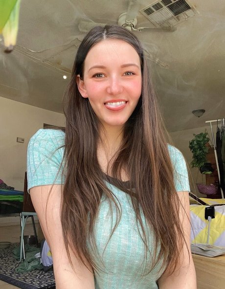 mel0dic erotic pornstar pretty galleries