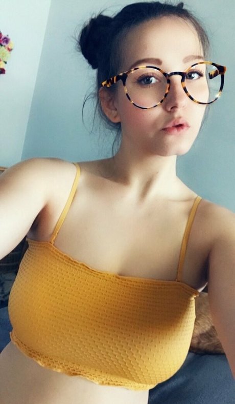 mel0dic erotic model nudes pictures