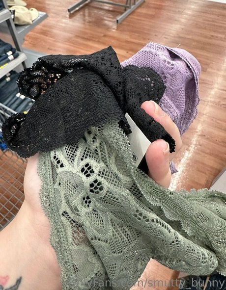 smutty bunny star top photo