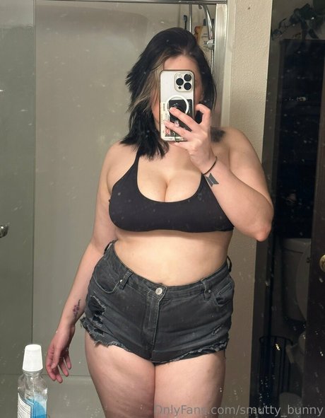 smutty bunny model hot picture