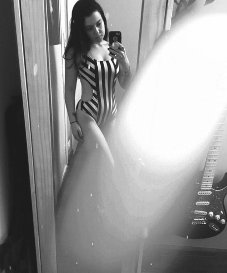 Violet Orlandi model nice photo