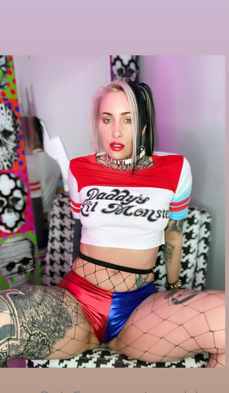 leather leggings onlyfans xxx photo