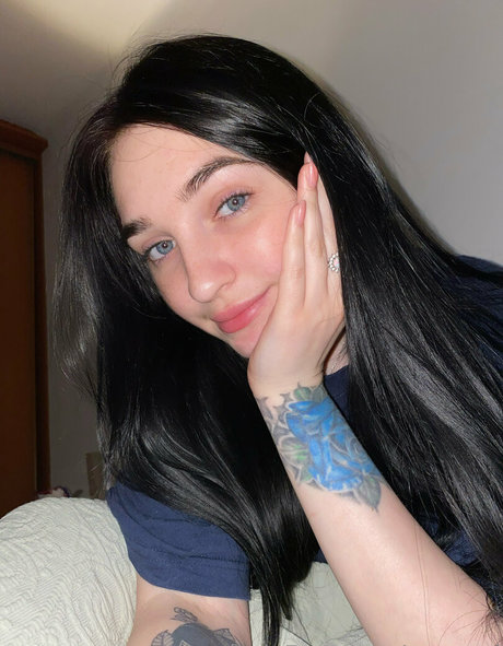 purmari model erotic gallery