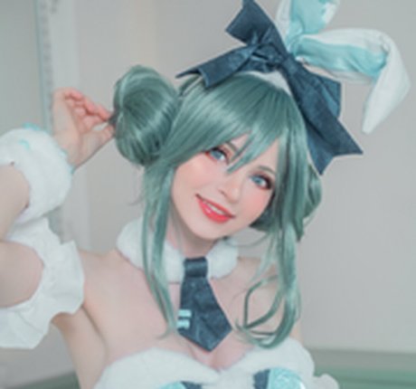 Peachymilky star naked pic