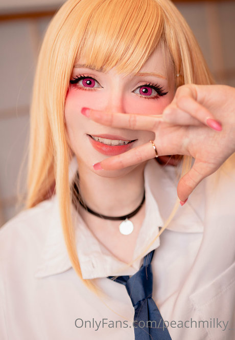 Peachymilky star nude pic