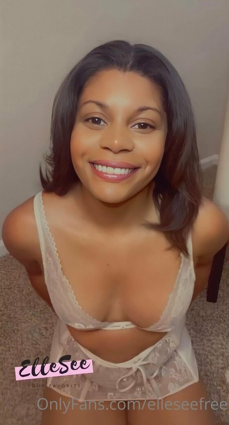 elleseefree xxx model image