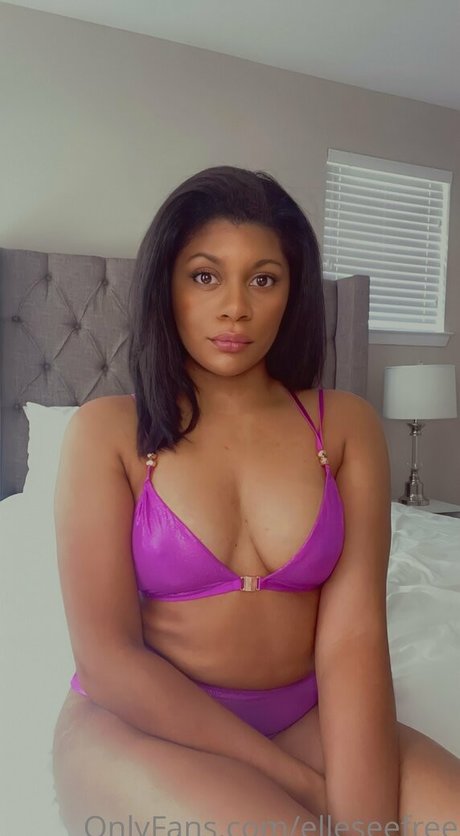 elleseefree star img