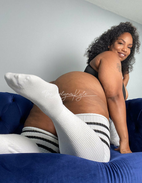 selynakylexoxo actress galleries