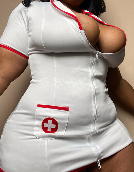 selynakylexoxo nudes model pictures