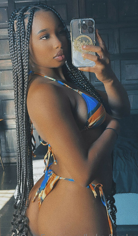 IeshaMarie20 pornstar art pics