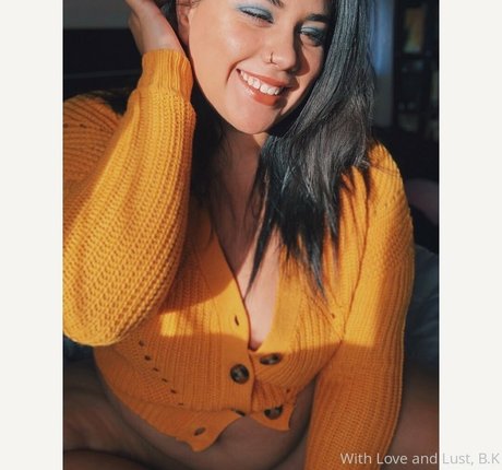 thebreanakhalo adult model img