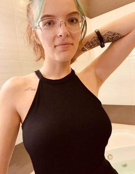 greendream69 hd actress pic