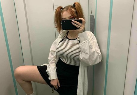 greendream69 model high quality pictures