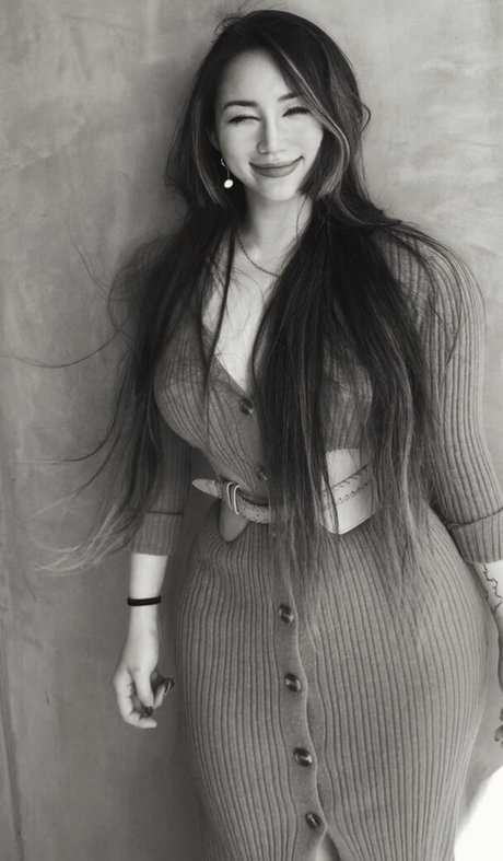 army milf onlyfans art nude pictures