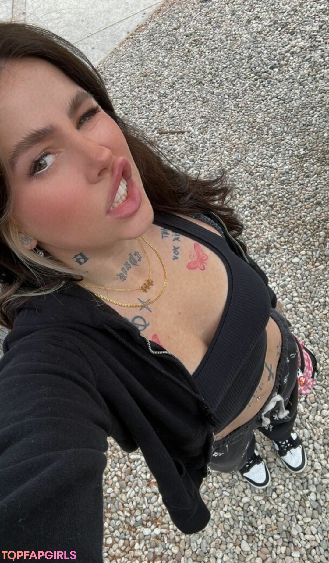 trans asian onlyfans pretty picture