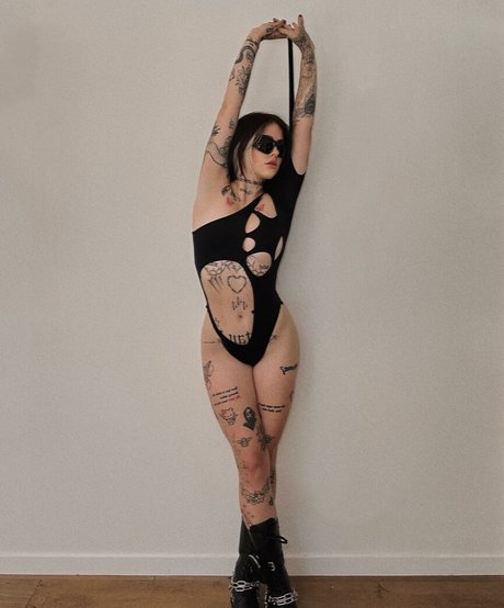 milf yoga onlyfans hot naked pic