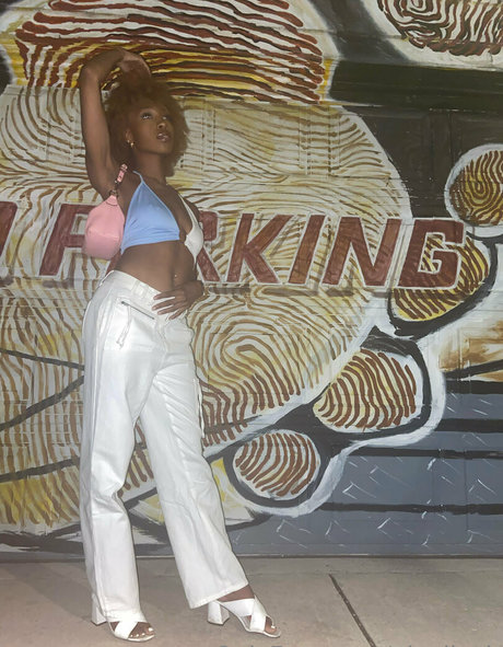 niaaliyah pornstar pretty images