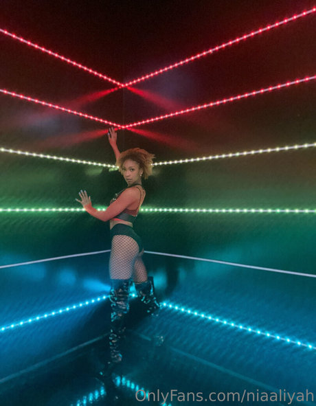 niaaliyah pretty model archive