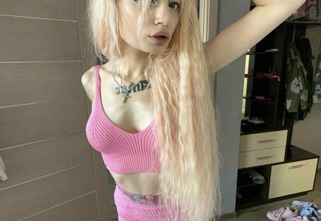 skinny tyan Photo Gallery