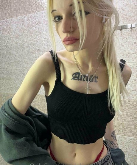 skinny tyan porn model archive