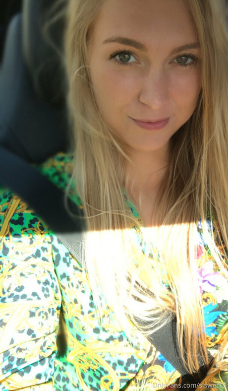 old young lesbian onlyfans top images