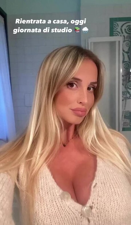 thick girls onlyfans sexy pictures