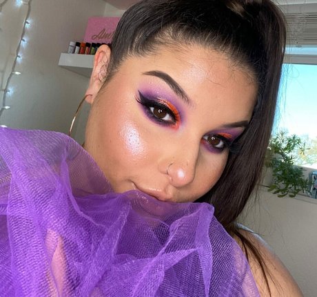 Ilianna model pretty photo