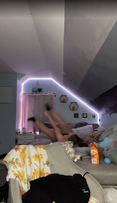 Emily L pornstar nudes photos