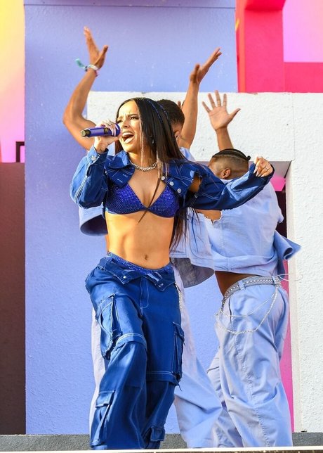 post op shemale onlyfans free nude pictures