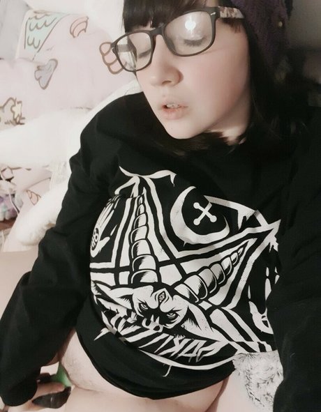 MCSmallyy adult star img