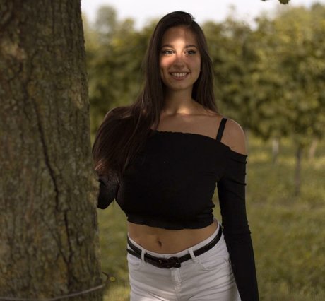 Letizia Ceresa pornstar pretty pictures