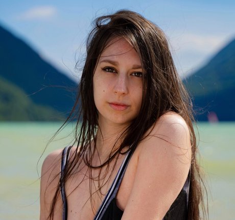 Letizia Ceresa star erotic pictures