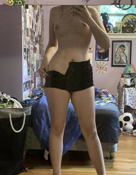 Maskedmouththrowaway U porn actress photo