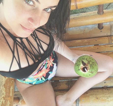 Larissa Erthal top actress photo