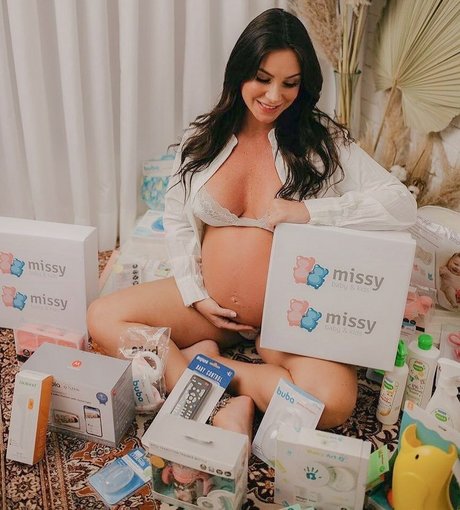 Larissa Erthal perfect actress img